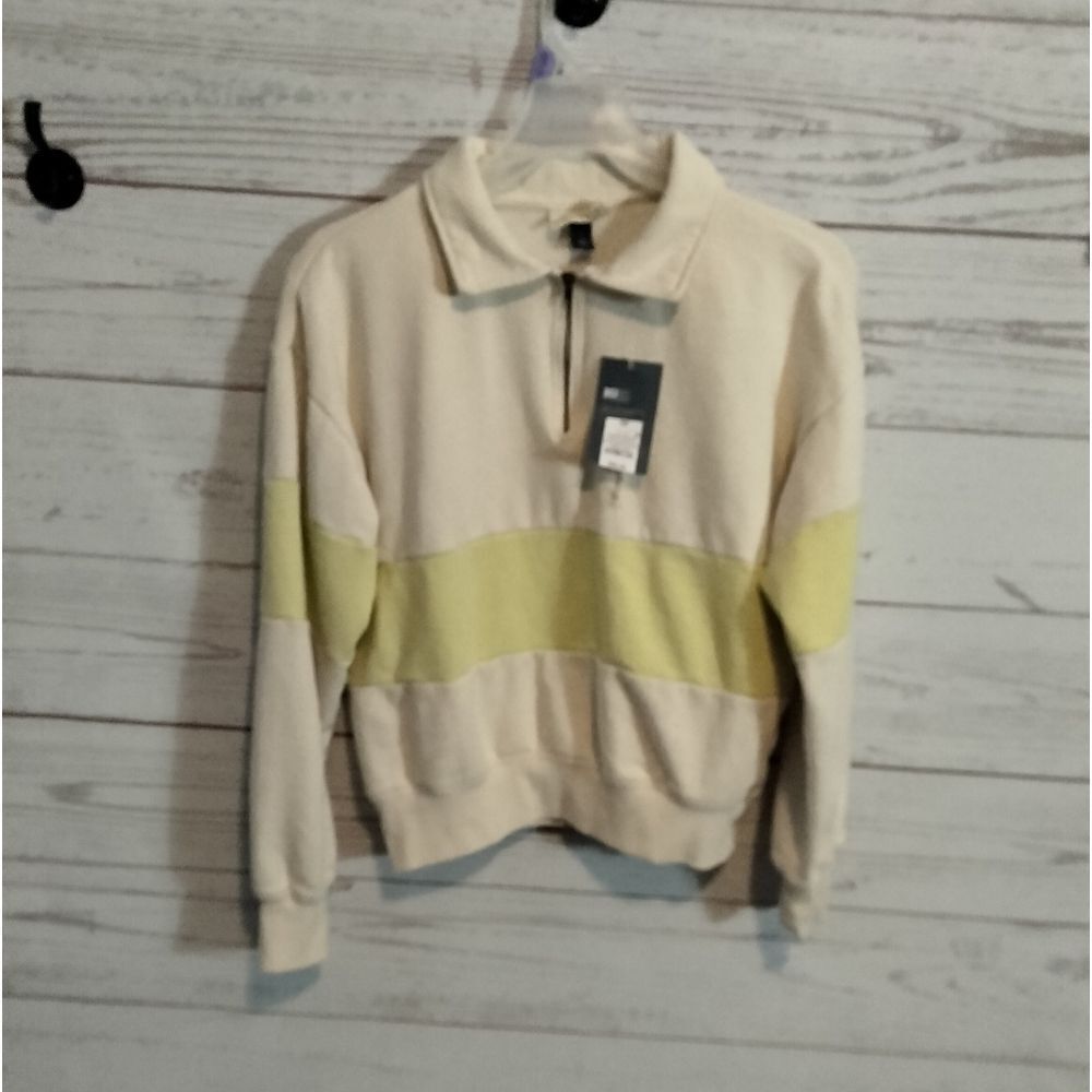 Universal Thread Cream and Yellow Zip Up Sweater